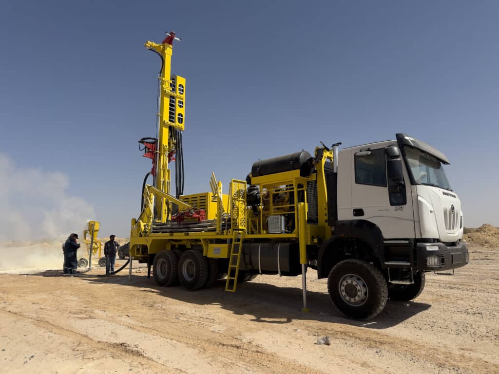 2688_2689_Mi8 foreuse Massenza drilling rigs chantier Jordanie