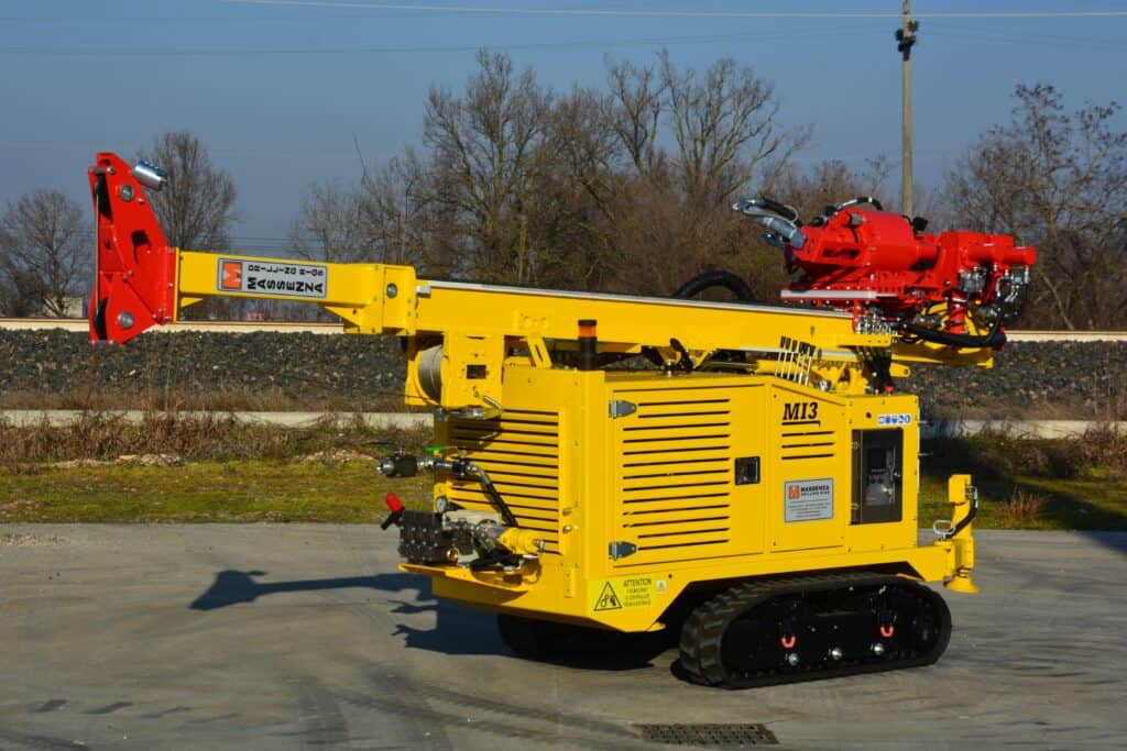 2692_Mi3 foreuse Massenza Drilling Rigs