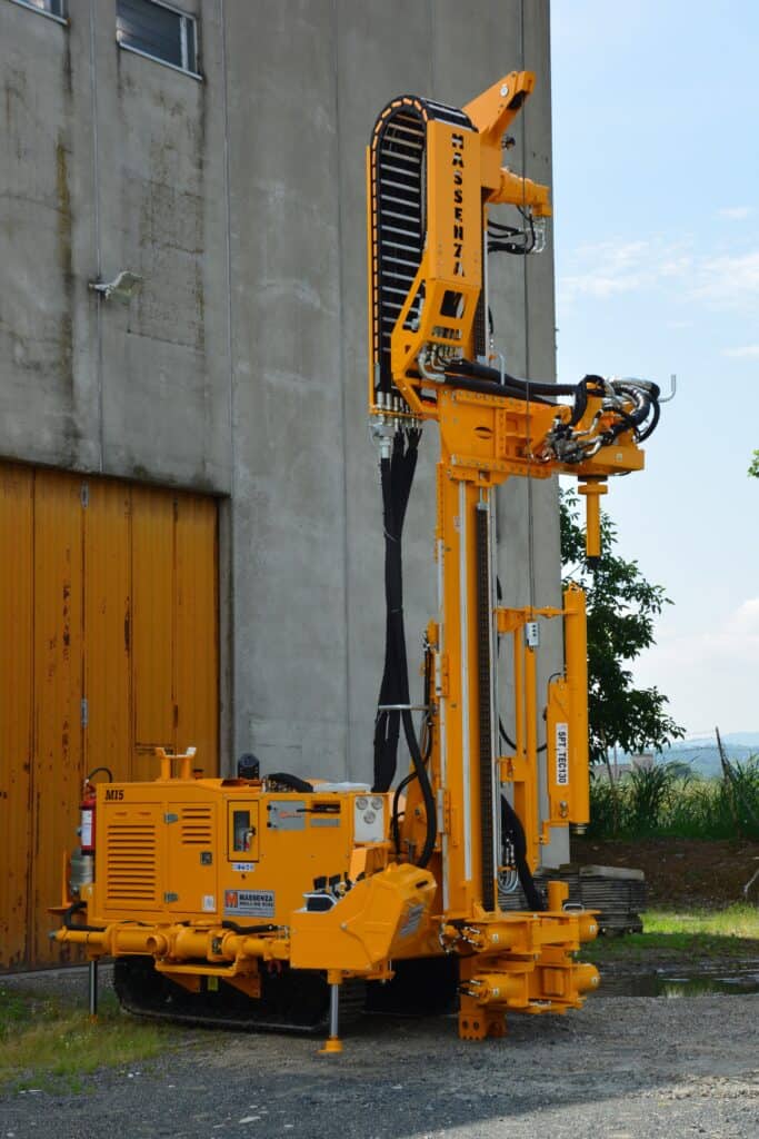 2698_Mi5 foreuse Massenza Drilling rigs