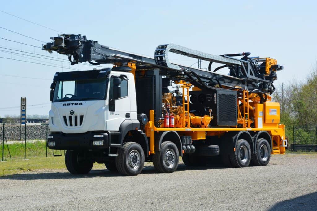 2703_Mi40_foreuse Massenza Drilling Rigs