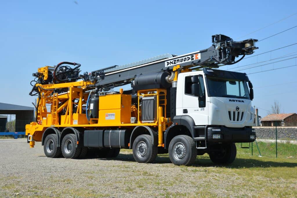 2703_Mi40_foreuse Massenza Drilling Rigs